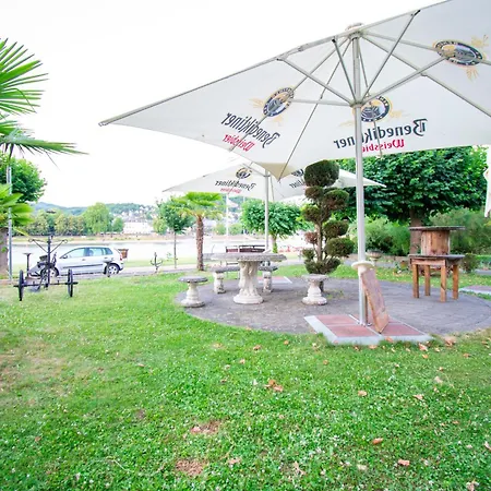 Апартаменты Wellness Am Rheinufer Ремаген